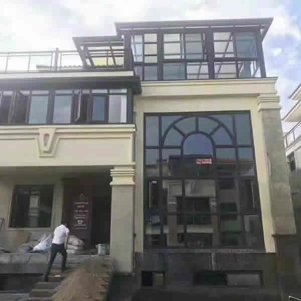 門窗加盟代理，應(yīng)該如何選擇適合自己的品牌來(lái)賺錢？